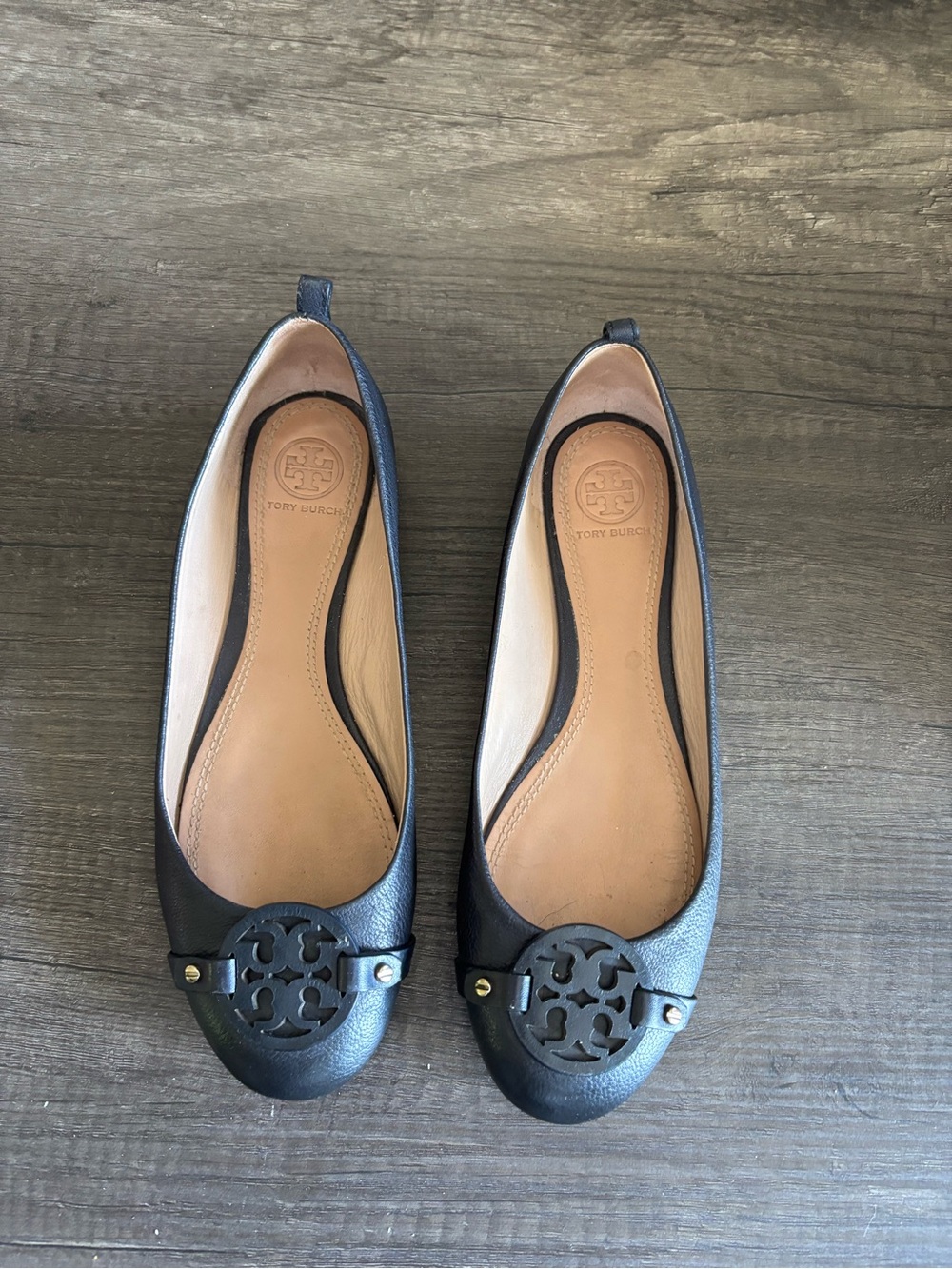 Tory Burch Black Leather Logo Round-Toe Flats